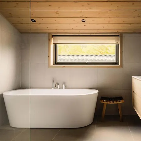 House Sundsoy With Jacuzzi & Sauna Villa